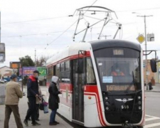 Громадський транспорт у Запоріжжі 24 квітня роботу закінчить трохи раніше