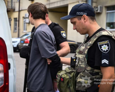 Затримали грабіжника, фото поліції Запррпізької області