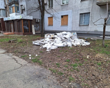 Купа будівельних відходів у центрі міста -  у Запоріжжі виявили сміттєзвалище