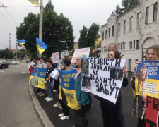 &quot;Полон вбиває&quot; - у Запоріжжі акція на підтримку Героїв пройшла на новій локації (фото)