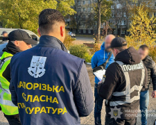 Права без нервів - у Запоріжжі спіймали інструктора, який торгував іспитами