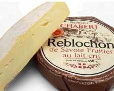 Сир зі стафілококом - у запорізькій Держпродспоживслужбі прокоментували ситуацію