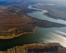 Бездіяльність окупантів - рівень води у Бердянському водосховищі продовжує знижуватися