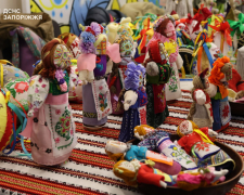 У Запоріжжі журналісти, майстрині та рок-музиканти об&#039;єдналися і зробили благодійний ярмарок - фото