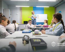 У прифронтовому Запоріжжі навчаються десятки тисяч дітей, фото міськради