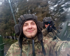 Тримає важкий відрізок Запорізького фронту — історія 24-річного офіцера, який вижив у палаючому танку (фото)