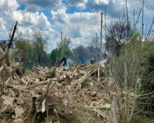 У Новоолександрівці загинув чоловік, поранені двоє людей, серед них 7-річна дівчинка