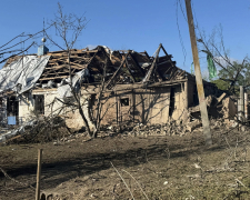Пошкоджена церква, магазин та житлові будинки - окупанти завдали авіаударів по селищам Запорізької області (відео, фото)