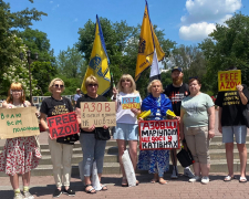 Акція на підтримку військовополонених у Запоріжжі. Фото: Стелла орел