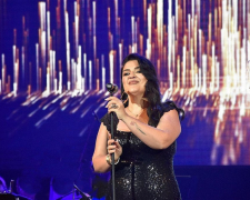 Російський КАБ впав поруч із будинком - у Запоріжжі друзі збирають допомогу для родини відомої співачки і волонтерки (відео)