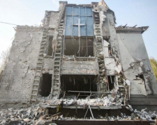 Авіабомба влучила поруч із церквою: у Запоріжжі внаслідок удару загинув чоловік, є поранені (фото, відео)