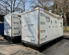 Потужні генератори від французьких партнерів отримали запорізькі медзаклади