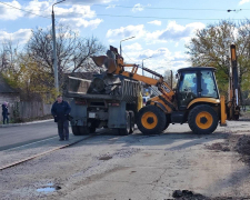Половину робіт вже виконали - як просувається ремонт проблемної дороги в Шевченківському районі
