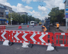 На центральному проспекті Запоріжжя перенесли зупинку - з чим це пов&#039;язано