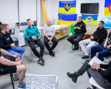 Захисник Маріуполя Кирило Тюрнєв провів тренінг із посттравматичного зростання для ветеранів