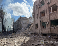 Наслідки ворожої атаки на місто Запоріжжя 10 липня, фото Нацполіції