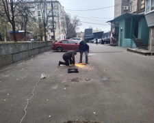 Незаконно урвали собі шматок землі – у Запоріжжі прибрали обмежувачі паркування