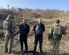 Бігали з драбиною - неподалік від кордону з Молдовою затримали ухилянтів із Запорізької області (фото)
