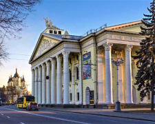 Пішов зі сцени на передову - запорізький митець розповів про свій шлях від актора до артилериста
