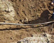 Трубу сплющило під землею: нічні ракетні удари зруйнували газопровід у Запоріжжі