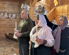 На Хортиці під Покровом Богородиці повінчалися військові Микола та Катерина