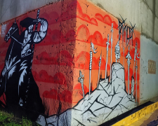 Козак і криваві сльози - запорізькі художники розписали старовинний елеватор, пошкоджений ворожою ракетою