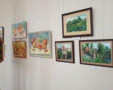 Запорізький музей тимчасово надав &quot;дах&quot; об&#039;єднанню художників з вернісажу у фонтана - фото