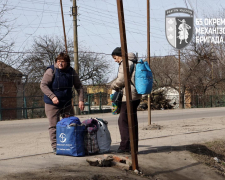 Собаки все ще чекають повернення господарів: як виглядає село Запорізького району у кіл-зоні (фото)