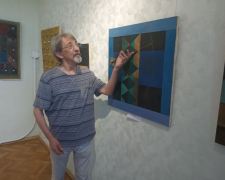 Напередодні свого ювілею запорізький художник розповів глядачам незвичайні речі 