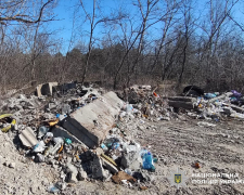 У Запоріжжі керівнику товариства повідомили про підозру через забруднення землі будівельними відходами