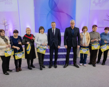 Визнання людям великого серця: Метінвест відзначив нагородами пенсіонерів-волонтерів