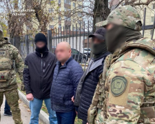 45-річний чоловік за гроші збирав для росіян дані про військових і наслідки обстрілів