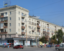 Номенклатурна вишуканість та сталінський комфорт - як на головному проспекті Запоріжжя з&#039;явився будинок керівних кадрів