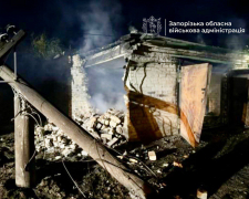 Вогонь та руїни замість тиші - росіяни вночі атакували Запоріжжя безпілотниками (фото, відео)
