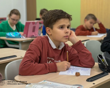 Як проходить навчання у новій підземній школі у Козацькому ліцеї в Запоріжжі - фото, відео