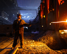 Від батька – сину: сталевар із Запоріжжя прийшов у металургію стопами заслуженого металурга України