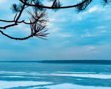 Запоріжанка показала дивовижно красиві фото зимового Великого Лугу