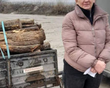 Жителям Запорізької області продовжують видавати дрова для опалення домівок