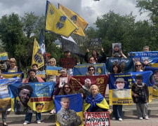 Акція на підтримку військовополонених у Запоріжжі. Фото: Стелла Орел
