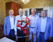 Ветеран запорізького промислового підприємства відсвяткував 85-річний ювілей