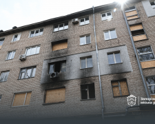 Відновлення зруйнованого: у Запоріжжі розпочали відбудову будинку, який постраждав від російського удару (фото, відео)