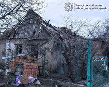 У Запорізькій області ворог завдав удару по зупинці, фото: ЗОВА