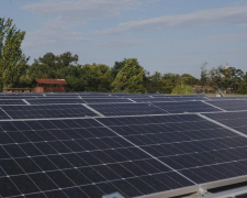  Більше енергії для лікарень і шкіл: у Запоріжжі подвоять потужність сонячних електростанцій