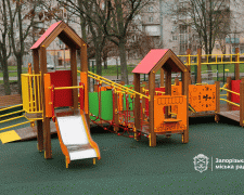 Був аварійним, а став інклюзивним - у запорізькому парку відкрили нові майданчики (фото)