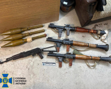 З передової на чорний ринок: у Запоріжжі затримали військового, який торгував зброєю