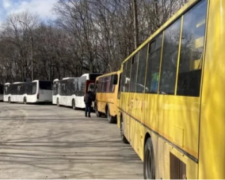 Жителів Маріуполя та Мелітополя будуть евакуювати до Запоріжжя: як працюватимуть гуманітарні коридори