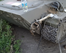 У Запорізькій області п&#039;яний російський військовий на бронетранспортері влаштував смертельну ДТП - фото