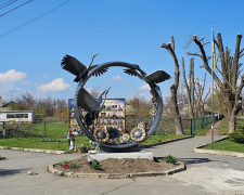Коваль із Бердянська створив скульптуру за допомогою штучного інтелекту - фото