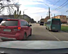 Здійснив небезпечний маневр на дорозі – запорізькі поліцейські оштрафували водія