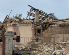 Як виглядає селище в Запорізькому районі після нічних ракетних ударів - фото